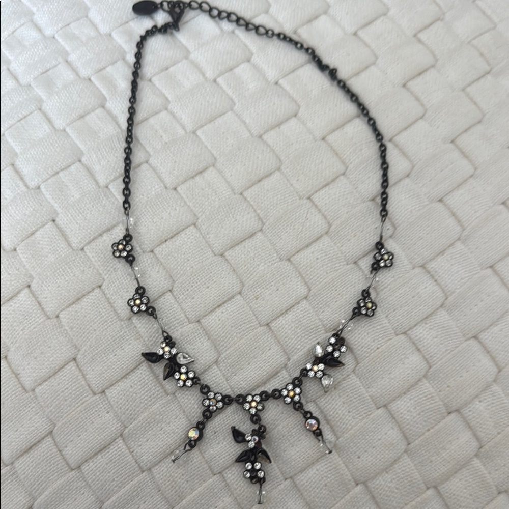 Elegant Black and Silver Floral Necklace